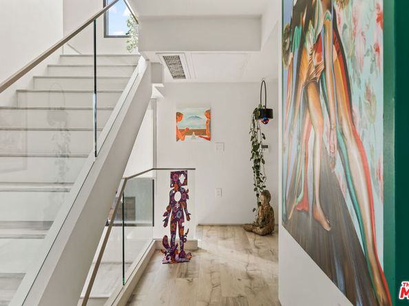 407 Rialto Avenue, Venice CA 90291