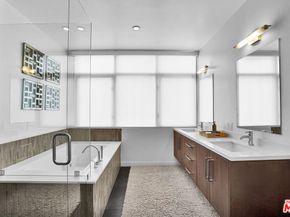 125 Pacific Street 8, Santa Monica CA 90405