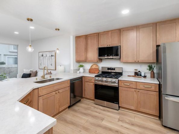 9368 Babauta Rd 93, San Diego CA 92129
