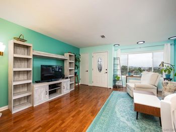 3839 Vista Campana S