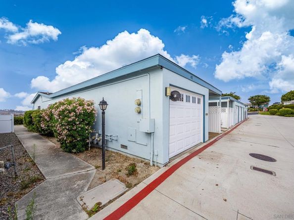3839 Vista Campana S Unit 42, Oceanside CA 92057