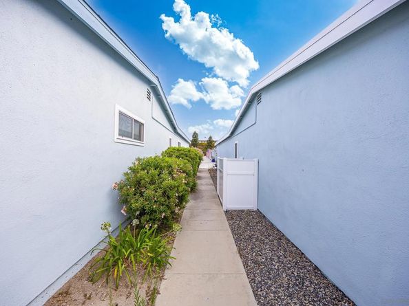 3839 Vista Campana S Unit 42, Oceanside CA 92057