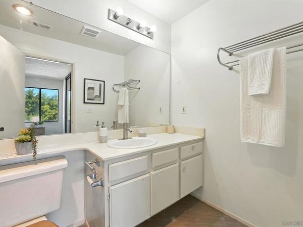 9899 Scripps Westview Way 244, San Diego CA 92131