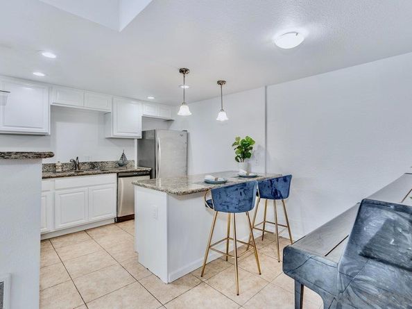 3050 Rue Dorleans 101, San Diego CA 92110