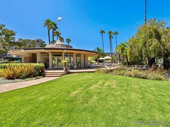 3050 Rue Dorleans 101, San Diego CA 92110