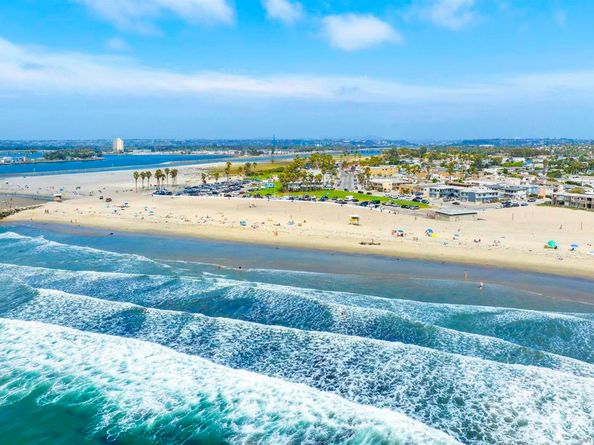 5123 Lotus St, San Diego CA 92107