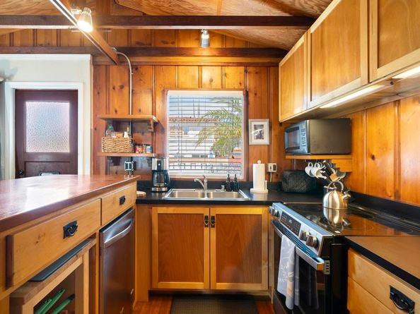 5123 Lotus St, San Diego CA 92107