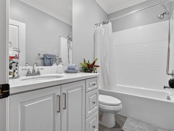 4077 E Groveland Dr, Ontario CA 91761