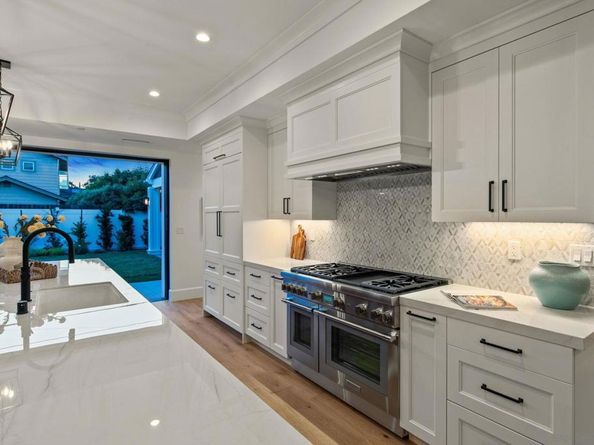 910 Balboa, Coronado CA 92118