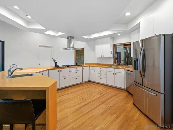 2057 Hidden Crest Dr, El Cajon CA 92019