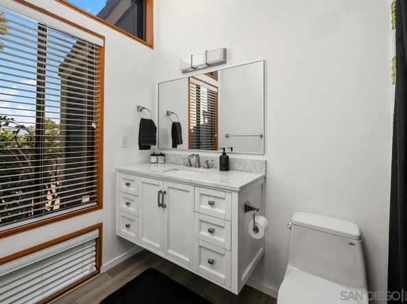 2057 Hidden Crest Dr, El Cajon CA 92019