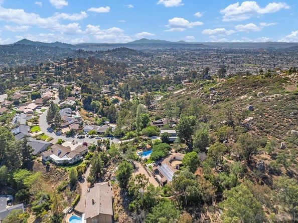 2057 Hidden Crest Dr, El Cajon CA 92019