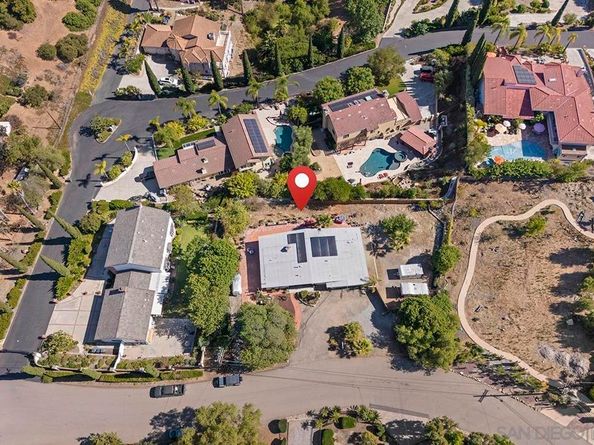 4310 Resmar Rd., La Mesa CA 91941
