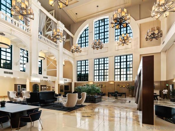 700 W E St 3502, San Diego CA 92101