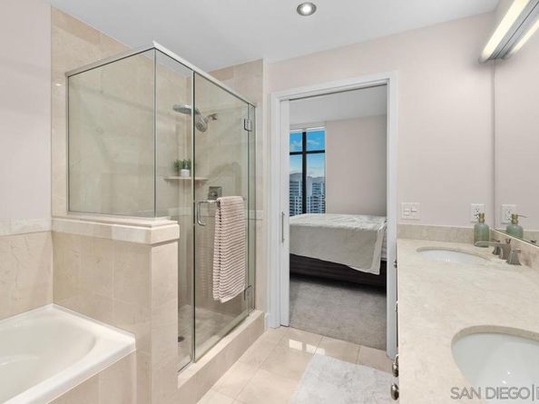 700 W E St 3502, San Diego CA 92101