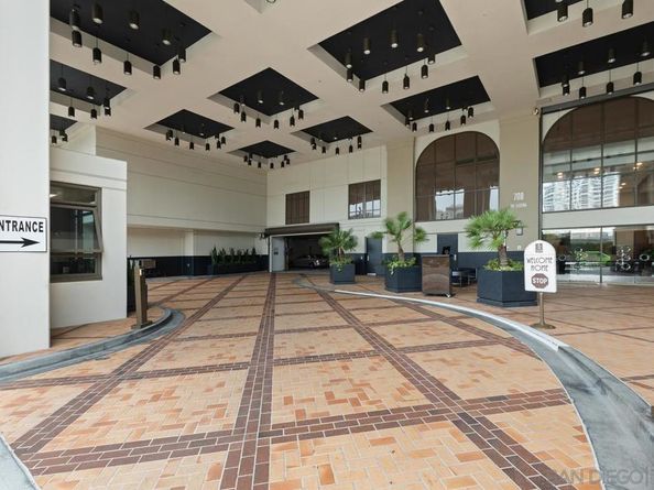 700 W E St 3502, San Diego CA 92101