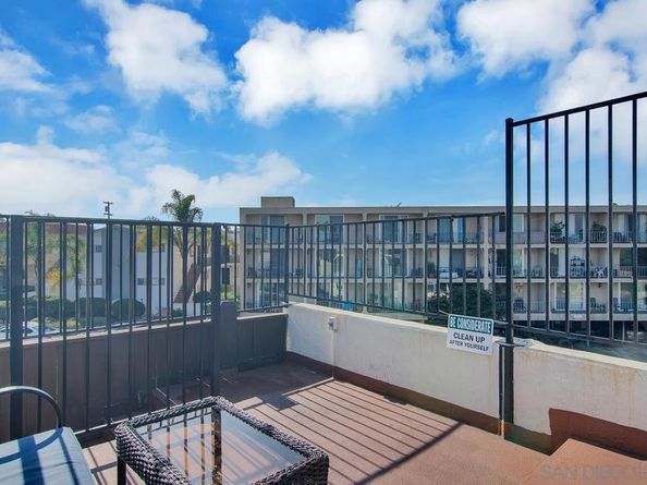 4494 Mentone St. 6, San Diego CA 92107