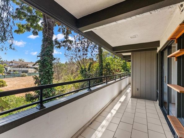 2533 Navarra Dr 2A, Carlsbad CA 92009