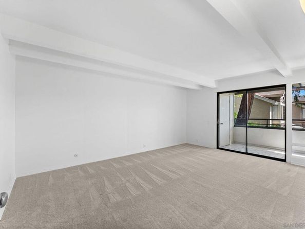 2533 Navarra Dr 2A, Carlsbad CA 92009