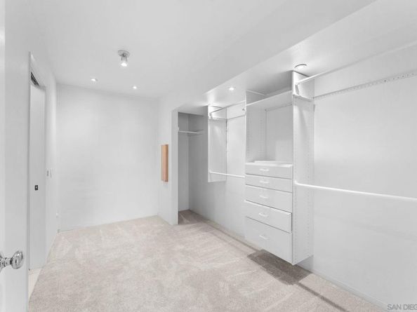 2533 Navarra Dr 2A, Carlsbad CA 92009