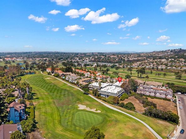 2533 Navarra Dr 2A, Carlsbad CA 92009