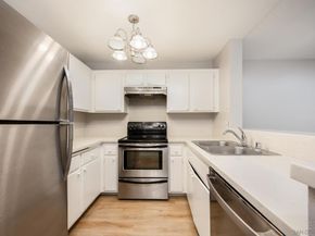 3440 Lebon Dr 4217, San Diego CA 92122
