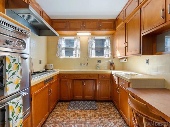 1860 Montecito W, San Diego CA 92103