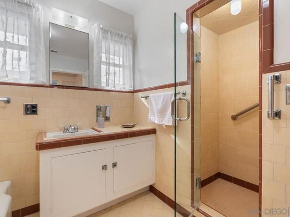 1860 Montecito W, San Diego CA 92103