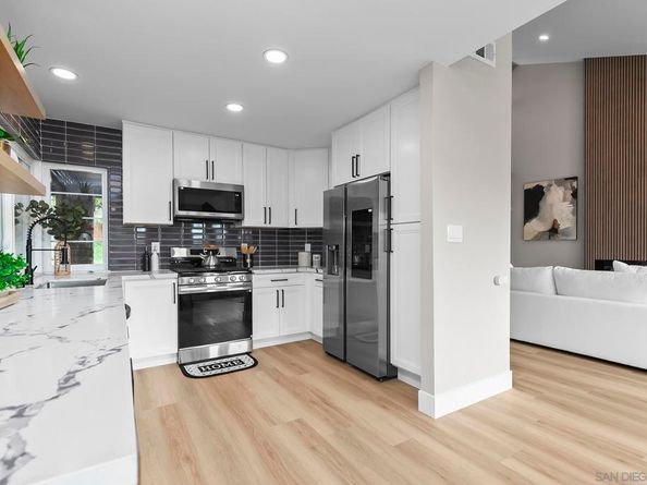 3226 Old Heather Road, San Diego CA 92111