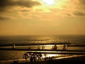 372 Pershing Drive, Playa Del Rey CA 90293