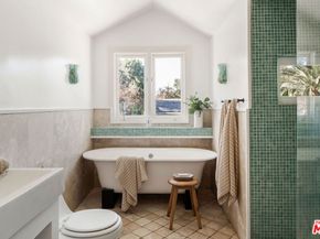 2107 Santa Rosa Avenue, Altadena CA 91001