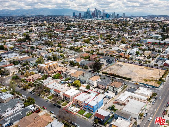 3110 Raymond Avenue, Los Angeles CA 90007