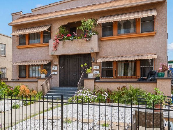 3110 Raymond Avenue, Los Angeles CA 90007