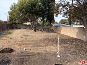 395 N Holliston Avenue, Pasadena CA 91106