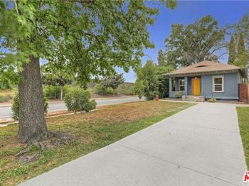 395 N Holliston Avenue