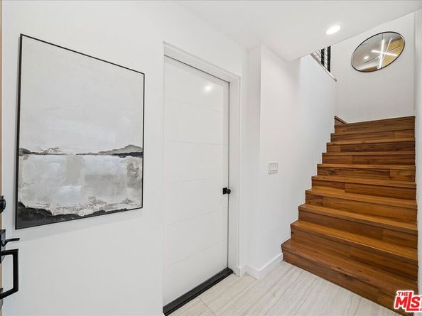 7305 N Eaton Place, Los Angeles CA 90046
