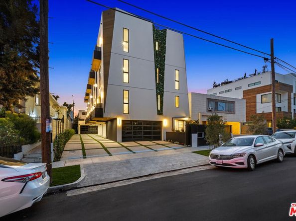 7305 N Eaton Place, Los Angeles CA 90046