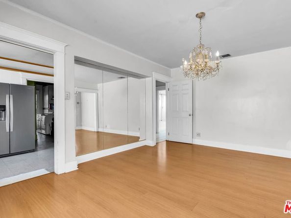 1412 S Victoria Avenue, Los Angeles CA 90019