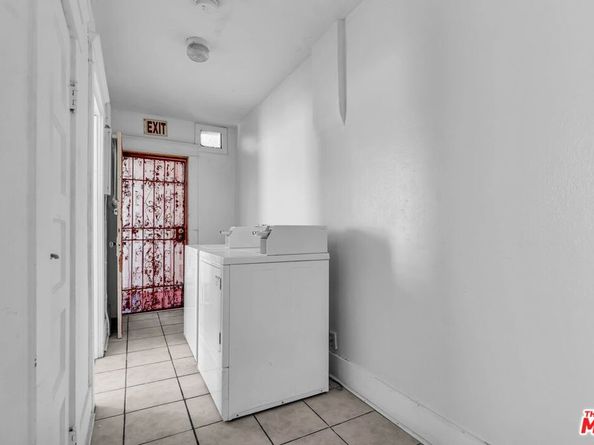 1412 S Victoria Avenue, Los Angeles CA 90019