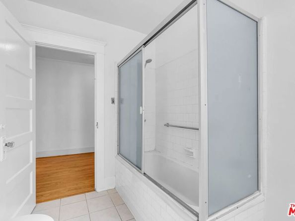 1412 S Victoria Avenue, Los Angeles CA 90019