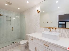 8535 W West Knoll Drive 109, West Hollywood CA 90069