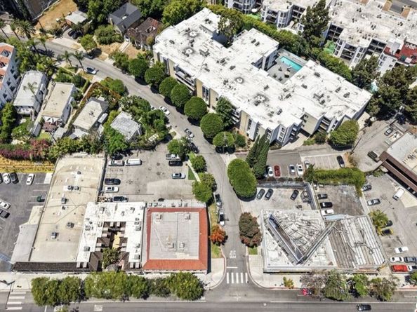 8535 W West Knoll Drive 109, West Hollywood CA 90069