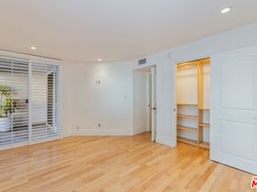 8535 W West Knoll Drive 109, West Hollywood CA 90069