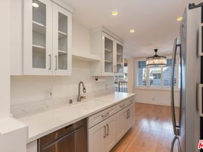 8535 W West Knoll Drive 109, West Hollywood CA 90069