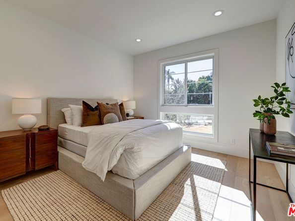 4226 East Boulevard, Los Angeles CA 90066