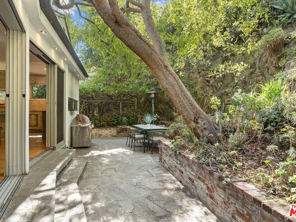 1853 Nichols Canyon Road, Los Angeles CA 90046