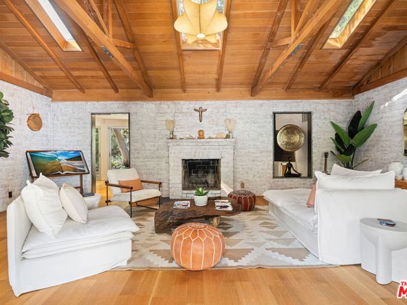 1853 Nichols Canyon Road, Los Angeles CA 90046