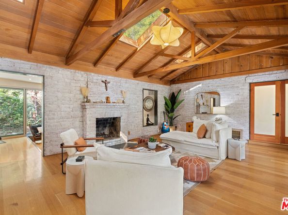 1853 Nichols Canyon Road, Los Angeles CA 90046