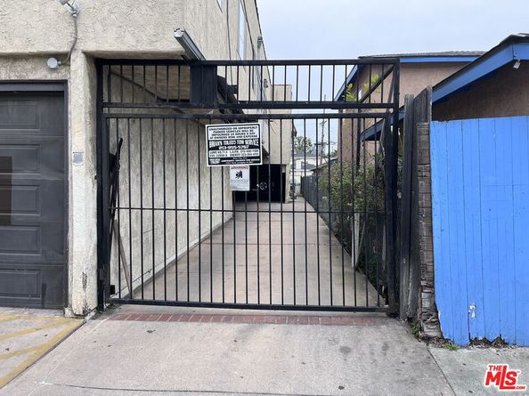 560 W 4th Street, San Pedro CA 90731