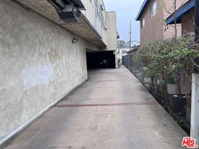 560 W 4th Street, San Pedro CA 90731